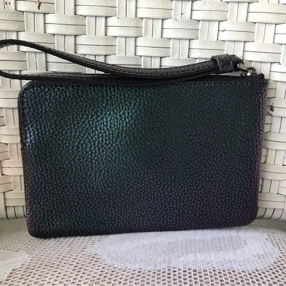 NWOT Coach Hologram Oil Slick Mermaid Wristlet - Picture 2 of 7
